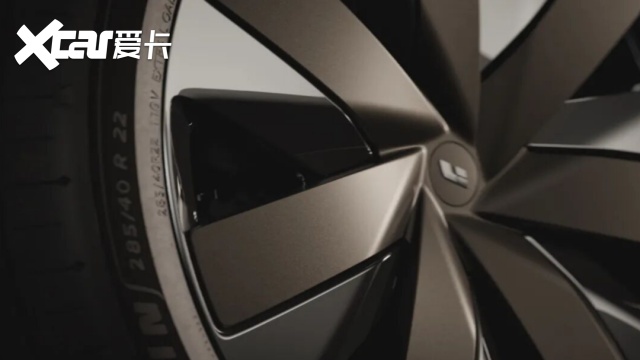 10年打磨!新一代理想L9官宣,全线控底盘+自研5nm芯片,冲击60万价位,太猛了! 10年打磨!新一代理想L9官宣,全线控底盘+自研5nm芯片,冲击60万