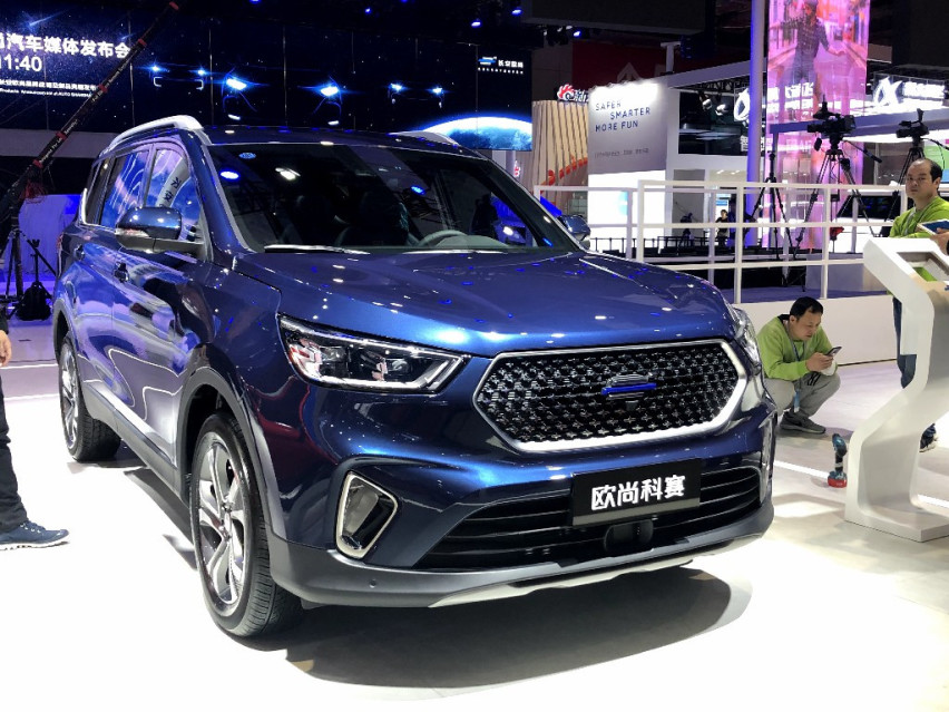 展台实拍 科赛GT主打运动化 2.0T＋爱信8AT 会是你的菜吗？