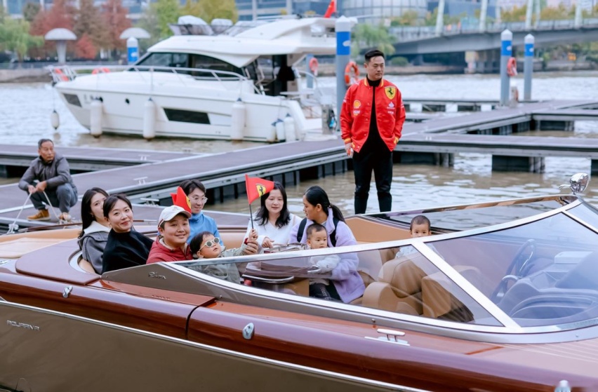 A FERRARI DAY亮相杭州，跃马风韵“意”动心驰