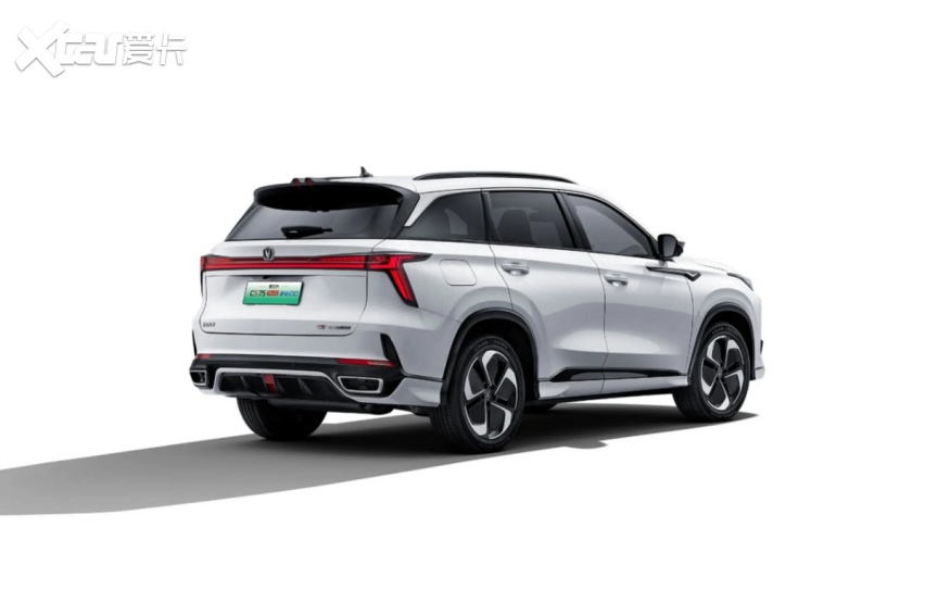 第三代长安CS75 PLUS iDD上市，售价16.99万，性价比如何