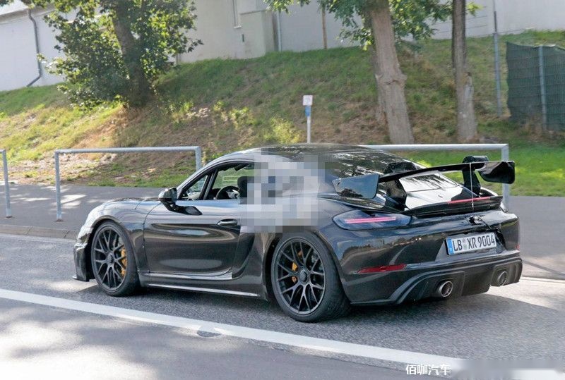 porsche-718-cayman-gt4-rs-nurburgring-fotos-espia-202070457-1598631490_15.jpg