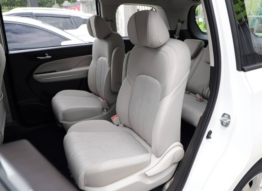 1024x0_1_q95_autohomecar__ChcCRF1uNn-Af5DtAAXb-xi9L7k075.jpg