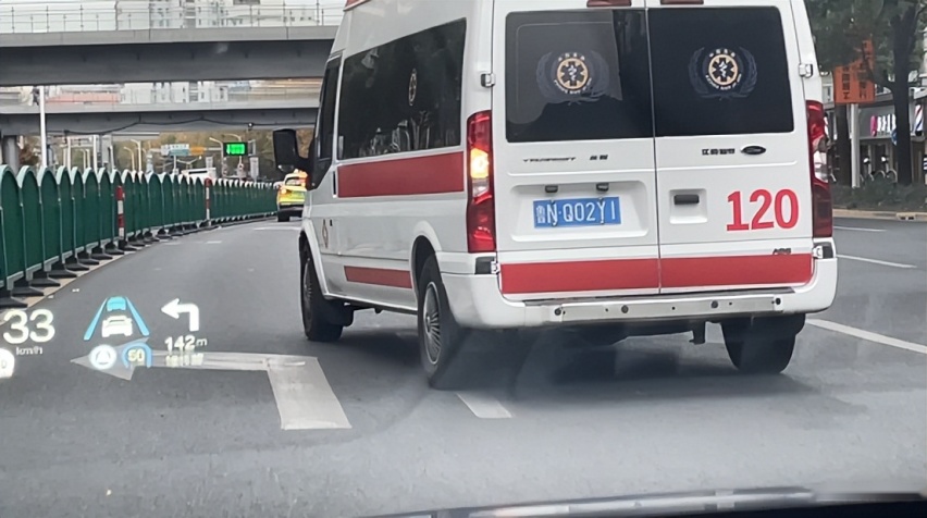 不藏着掖着了，这是2022年我开过的智能驾辅能力最强的车