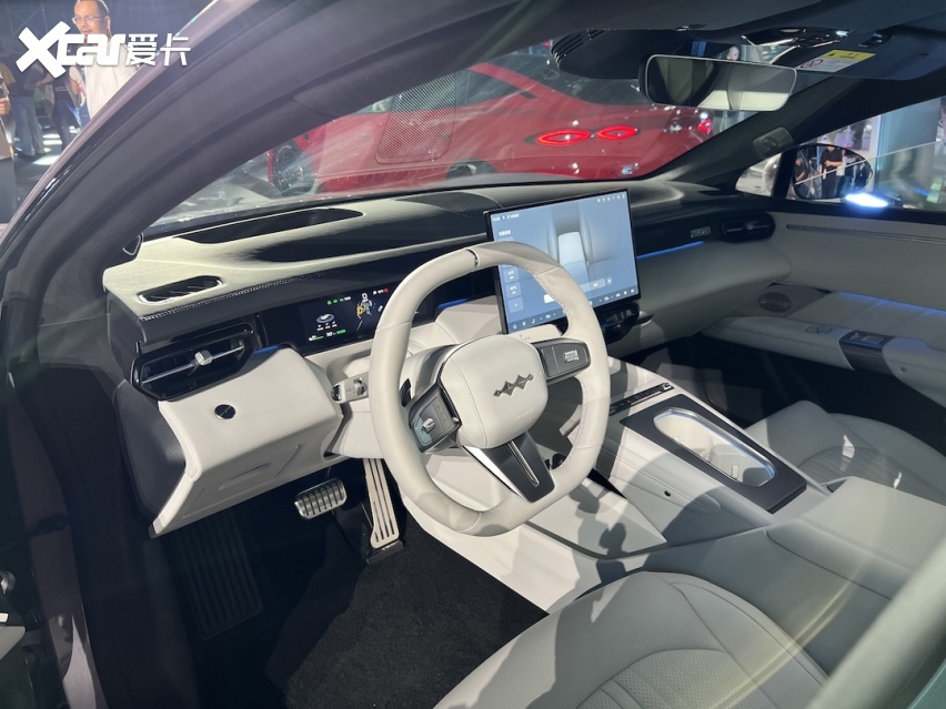 方程豹方程S与S GT上市售18.99万起 百万级跑车同款底盘下放技术