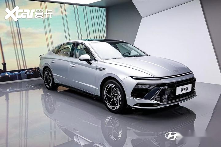 历经十次迭代,索纳塔不仅是搭载了北京现代最新技术的旗舰图腾,更是