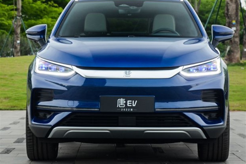 全新唐EV实车亮相，尺寸加长主打6座，最长续航730km，卖30万贵吗