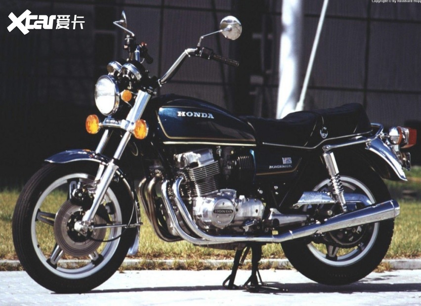 跨骑档车也玩自动挡,本田四缸cb1100将推无离合器版