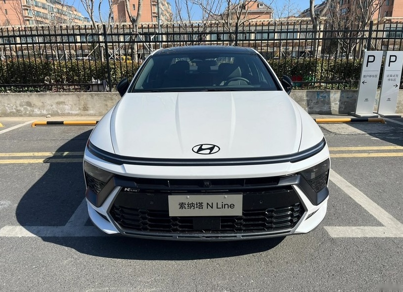 第十一代现代索纳塔：将于3月上市，颜值依旧引领时代，你看咋样？
