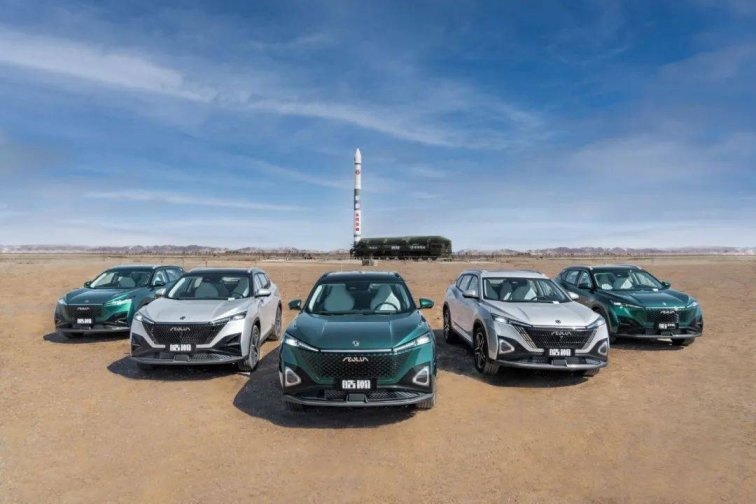 混版、混动版、燃油版全都有，东风风神发起又一轮反击：全新SUV“皓瀚”