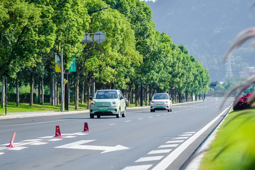让安全更加全面 与零跑T03一起感受玩趣亲子安全营