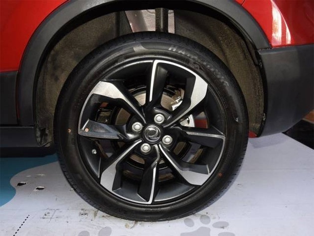 10万内造型最夸张的国产SUV，妹子一看就惊呆了