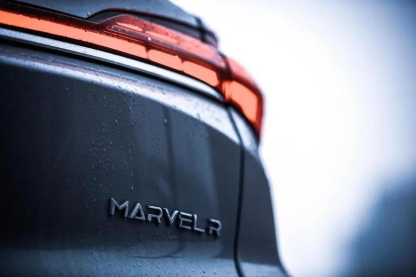 新时代的出行，一定有一辆MARVEL R在起点等你