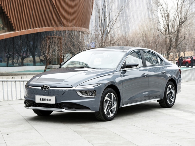 重磅轿车、SUV齐上阵，皮卡也来凑热闹，3月车市原来这么火！
