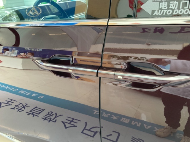 纯电+智能+豪华+MPV，上汽大通MAXUS MIFA 9实拍解析