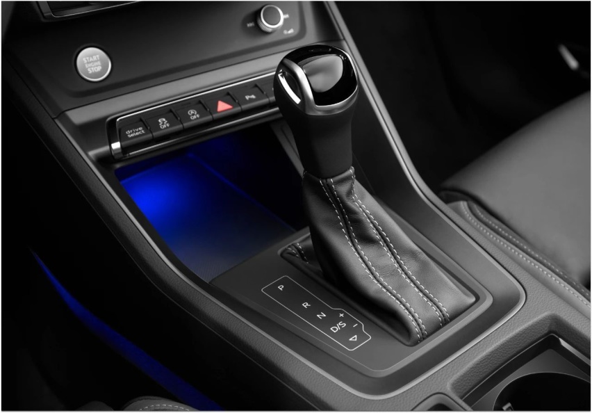 奥迪Q3 Sportback：加两“弧”我就是Q8丨早安汽车