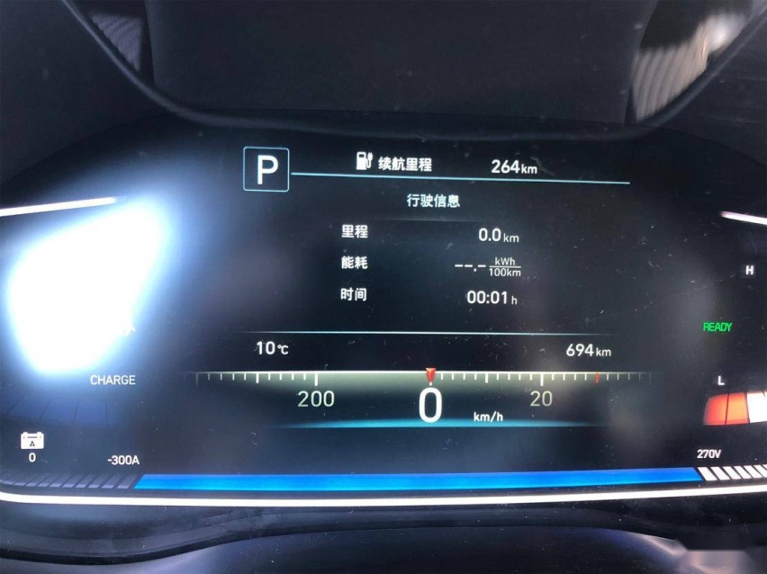 北京现代首款纯电轿跑 试驾菲斯塔纯电动