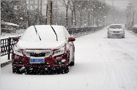 自动档雪天行车要注意什么
