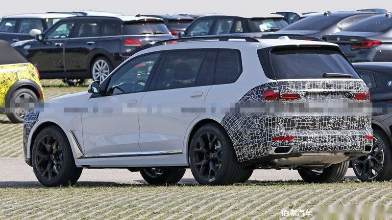 bmw-x7-spy-photos (4).jpg