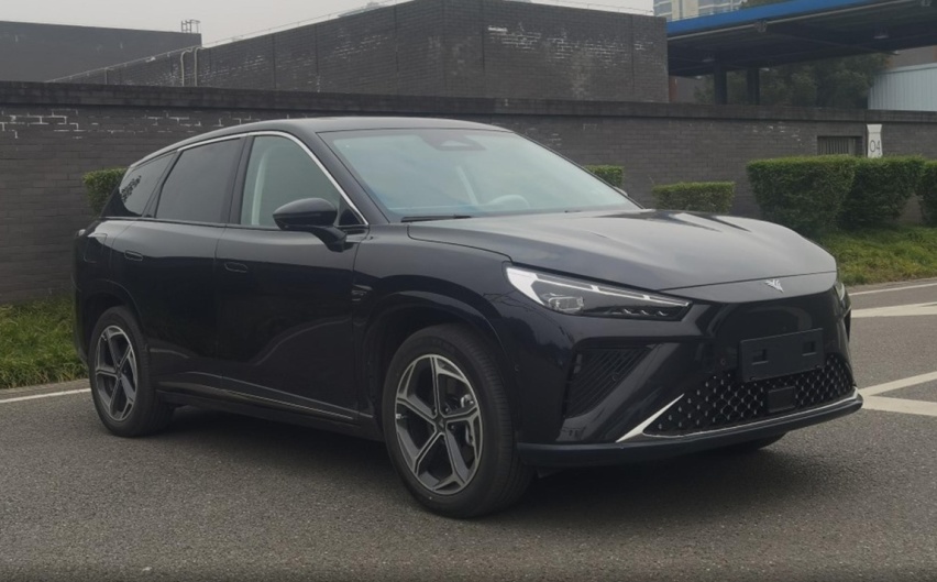 定价多少可以考虑？哪吒L车长4770mm，这还敢定位中大型SUV