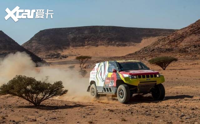 勇士载誉归来，BJ40刀锋英雄版17.3万起预售
