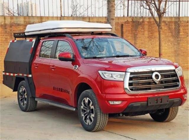 长城炮出露营车，2.0T+8AT，后斗变储藏室、自带车顶帐篷