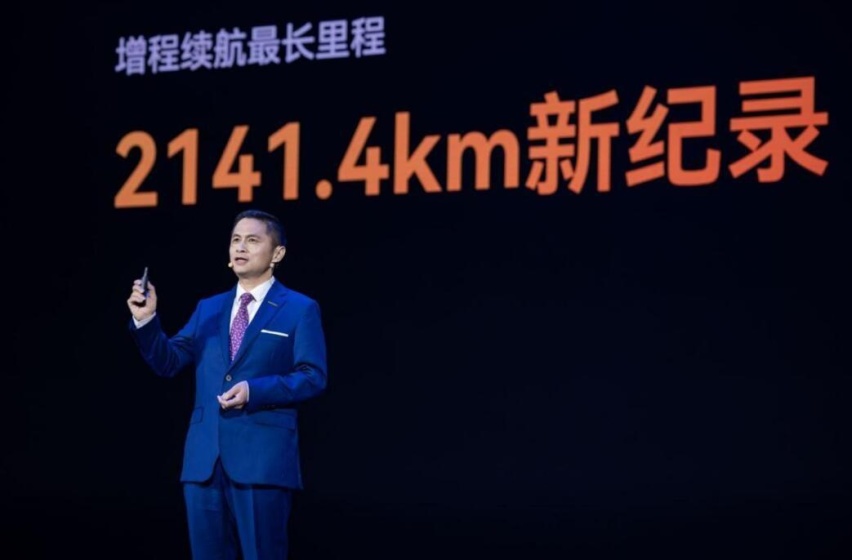 增程、纯电双箭齐发！售18.98万元起，星纪元ET全球上市