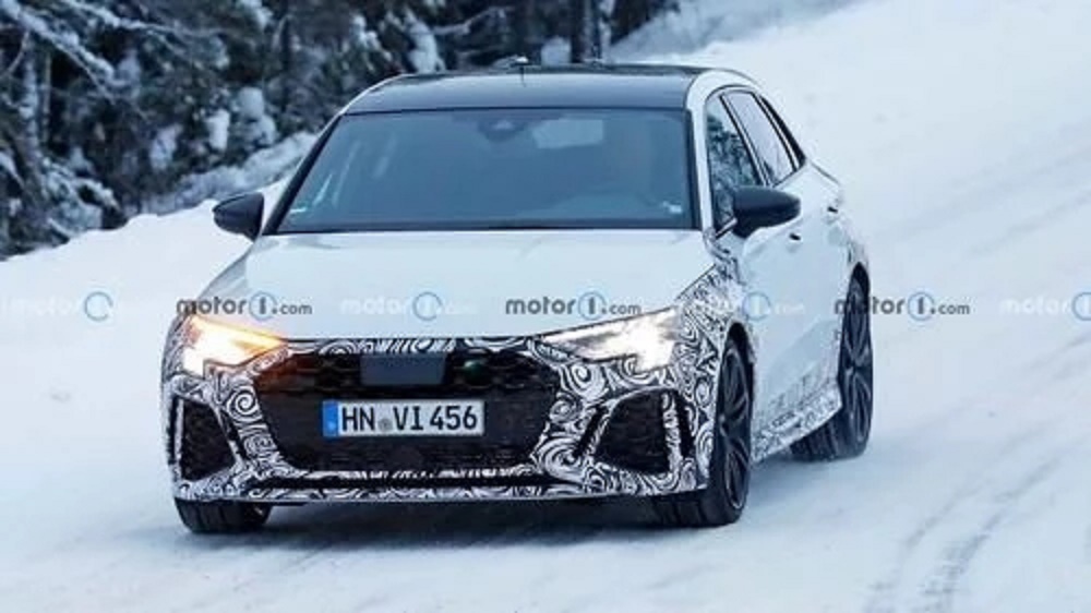 ȫ�W��RS 3 Sportbackՙ���ع�