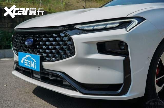 全新蒙迪欧对比奥迪A4L？别说就算豪华品牌又如何