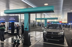 比亚迪二代刀片电池太顶了!闪充不折寿还更安全，质保再升级