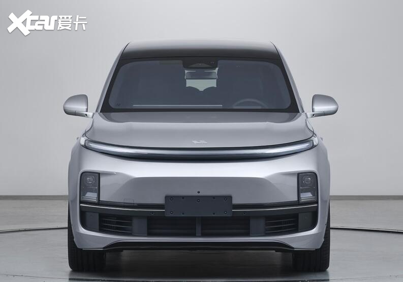 理想L8将于9月30日公布价格 11月初开启交付 搭载五屏交互系统