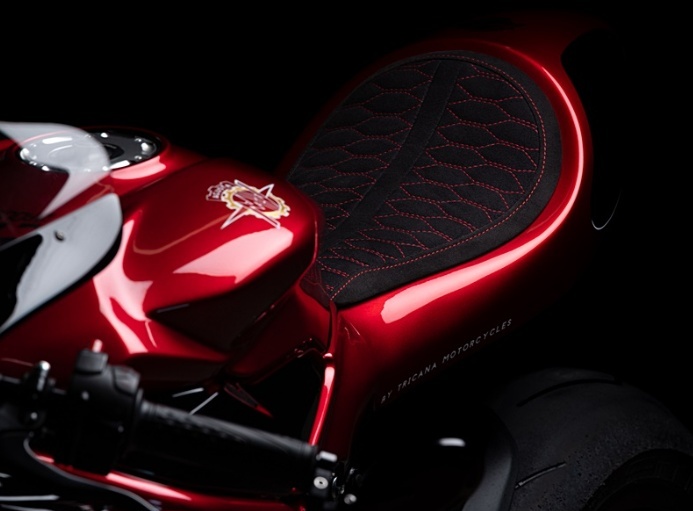 艺术品的升华 MV Agusta F3 675 咖啡定制版