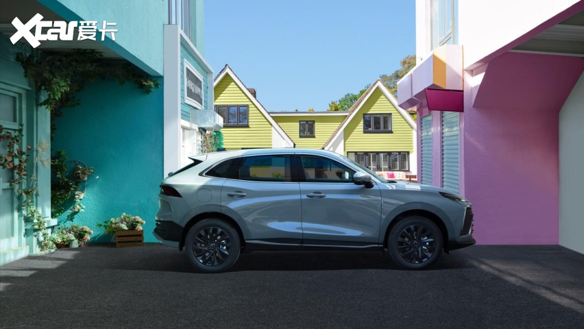 被遗忘的“国产小兰博”，配十佳引擎，9.99万起，发动机终身质保