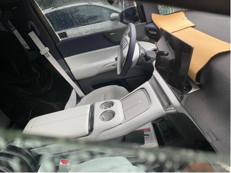 小鹏X9官图发布，定位中大纯电MPV，最大续航超700km