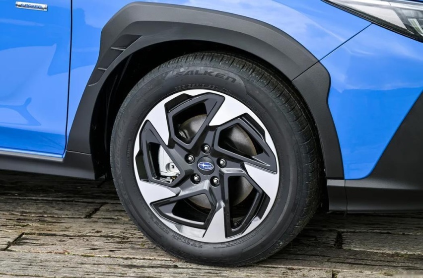 斯巴鲁Crosstrek，19.98万的进口四驱车，弹性粘合车架