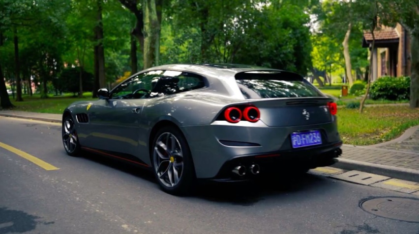 深不可测：约翰王深度试驾法拉利GTC4Lusso T