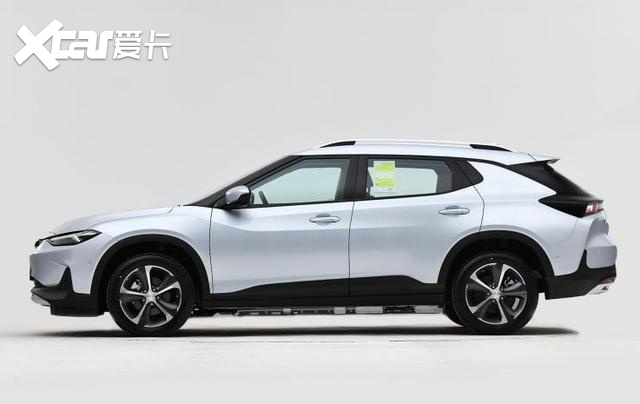 “顶风”上市，雪佛兰首款电动车15.99万起，续航410km