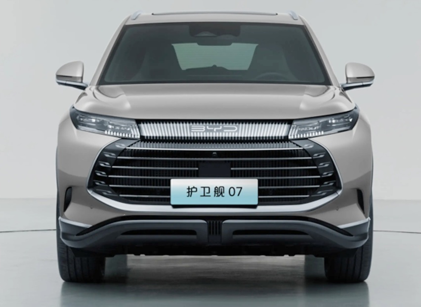 比亚迪护卫舰07量产下线 中型SUV轴距2820mm