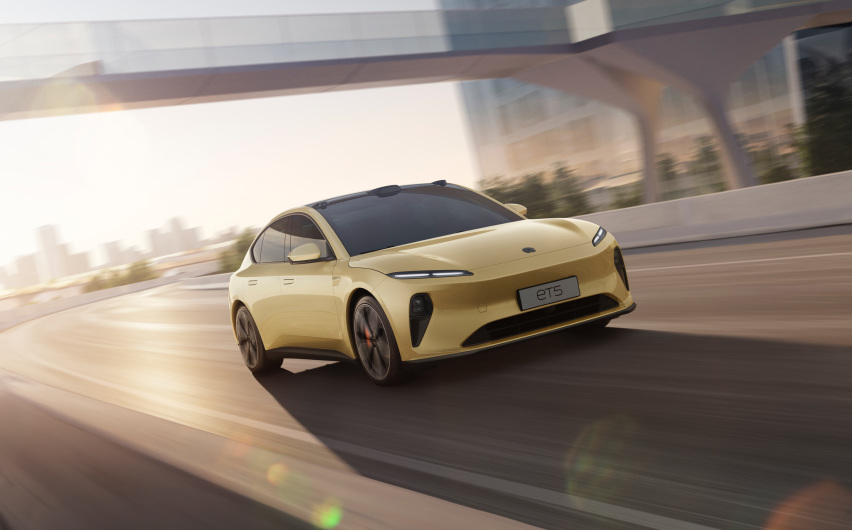 新能源“神仙”打架的2022年，20-30万冲哪台轿车？