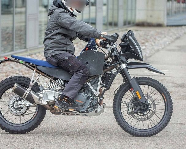 拉力车还是ADV？KTM 390全新车款曝光，越野性能再提升