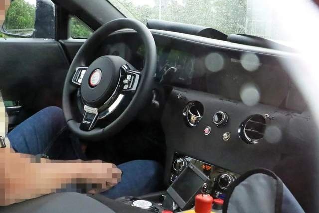 纯电Q6又变形，闪灵车内有乾坤