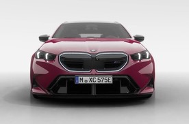 【沉浸式体验】360°全方位外观解析：宝马M5 Touring