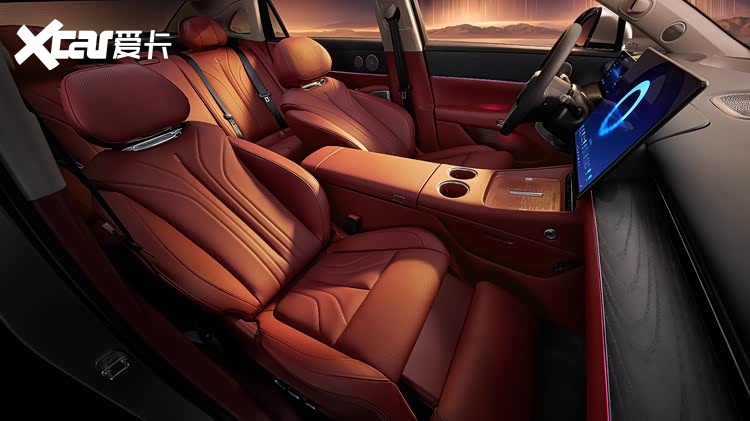 岚图追光L上市售 27.99万起！技术破局定义混动旗舰新基准