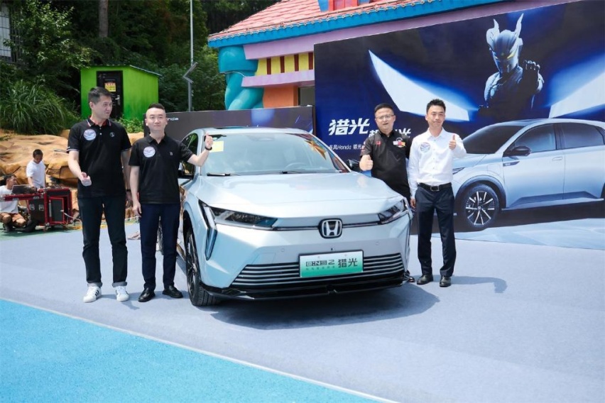 https://r.sinaimg.cn/large/article/3844625d2877c006cadabd029fdaf6e2