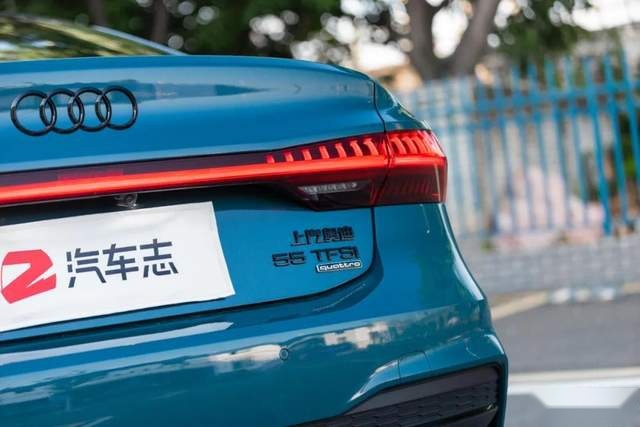 上汽奥迪的第一份答卷便争议不断？抢先测试A7L后我找到了答案