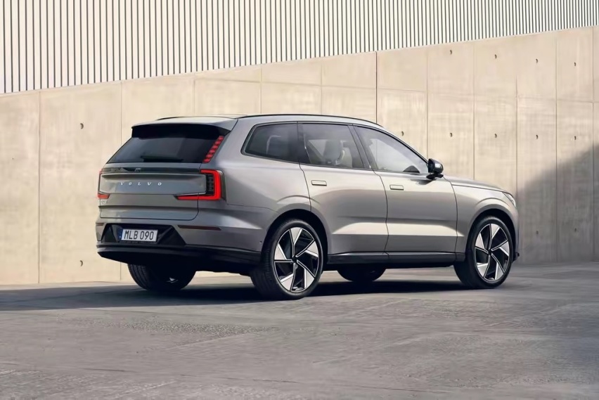 沃尔沃EX90将于4月国内亮相 纯电续航600km 比XC90还大