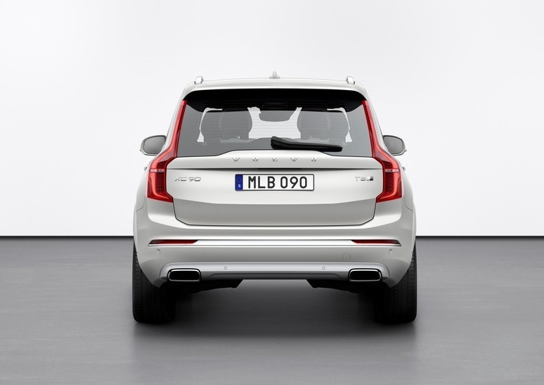 动力部分有所调整，新款沃尔沃XC90正式上市，售63.89-89.49万元