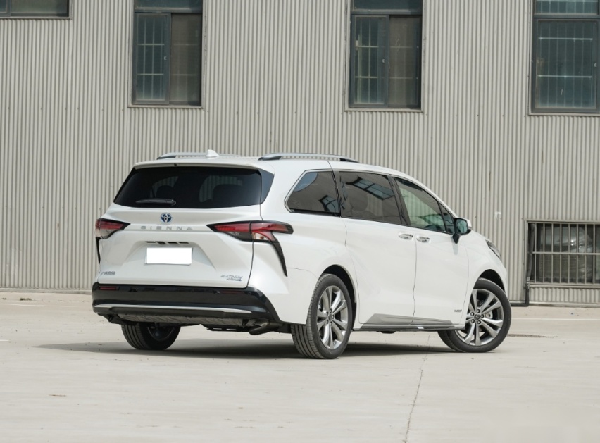 预算40w提了台丰田赛那，搭载2.5L混动，1个月后，车主说出真心话
