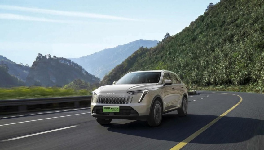 四驱车卖出两驱价！15.98万起的哈弗枭龙MAX，如何狂虐合资SUV？
