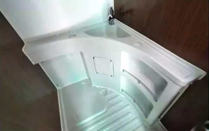 小巧精致又实用的科发小企鹅拖挂房车，小户型设计可满足一家人使用