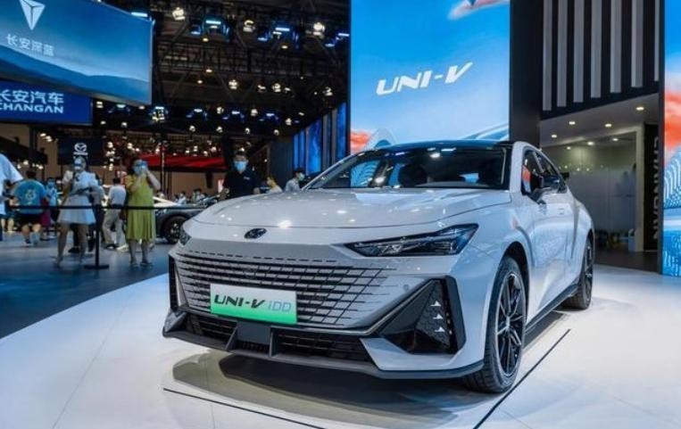 盘点2022上半年上市的重磅轿车，款款火爆，你愿意为谁买单？